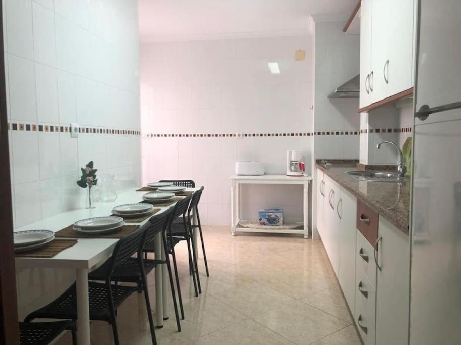Resplandeciente Apto Cerca De La Playa En By Batuecas Apartament